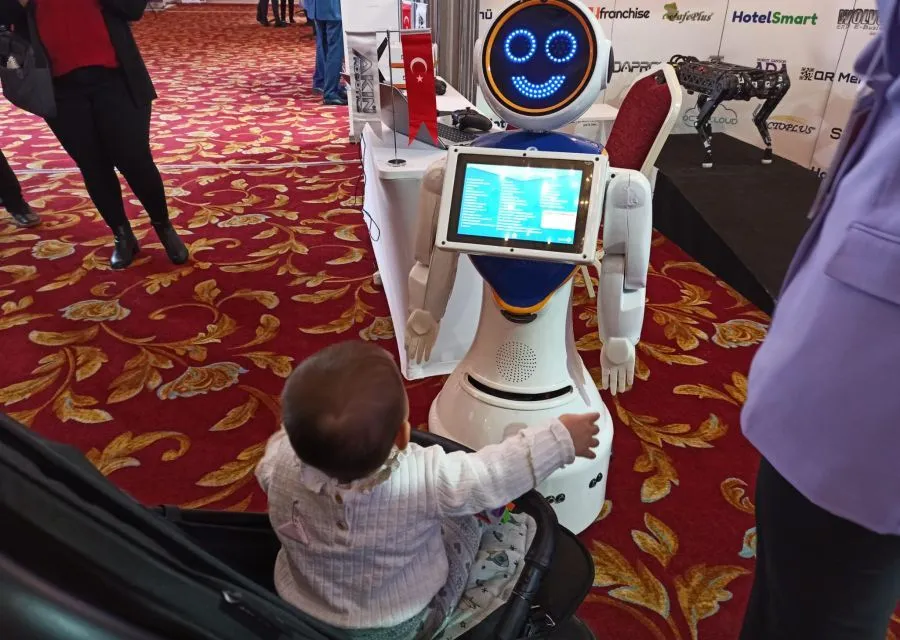 AKINROBOTICS Media Center