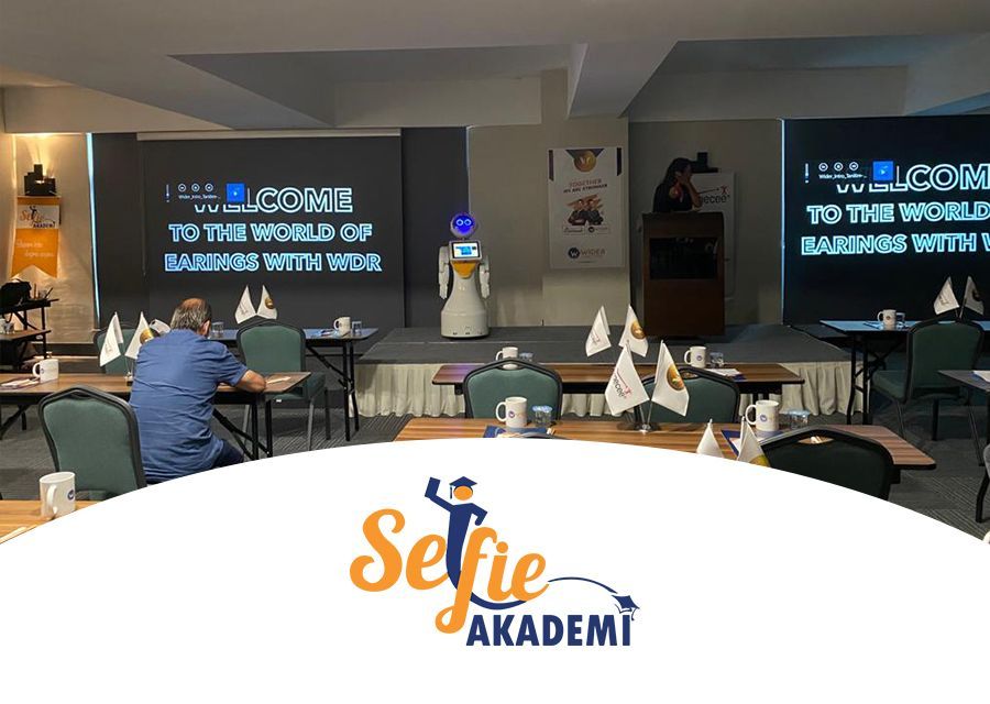 MINI ADA IS AT THE LAUNCH OF SELFIE ACADEMYS UNION OF FORCES AND NEW WORLD PROJECT