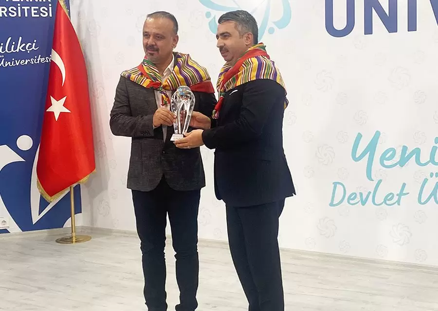 El Cezeri Robotics Award Given to Dr Özgür Akın