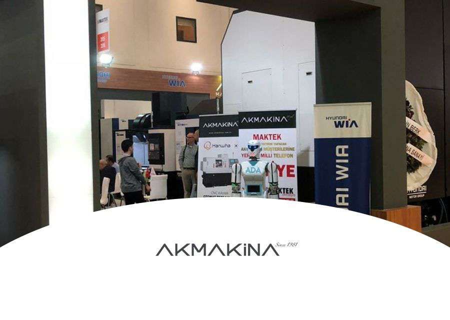 HUMANOID ROBOTS AT MAKTEK EURASIA FAIR AK MAKINA STAND