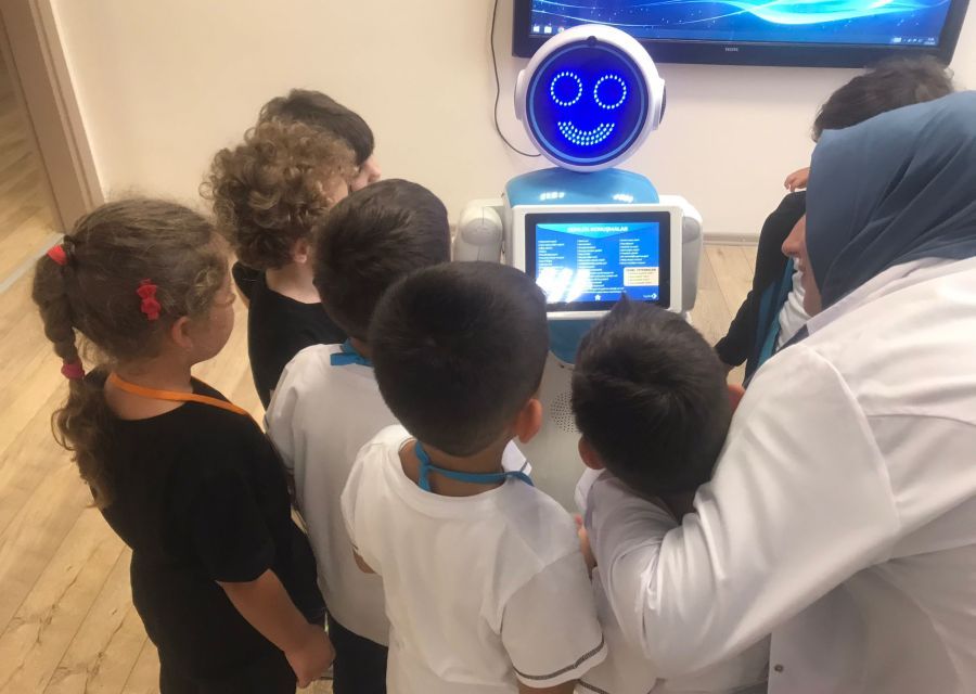 MINI ADA AT YEDI RENKLI CINAR SCHOOLS EVENT