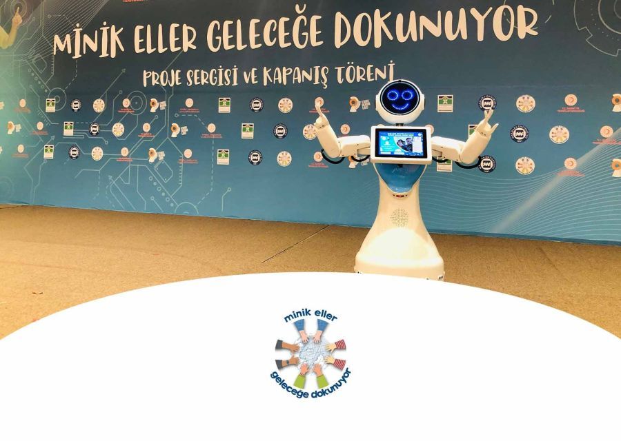 MINI ADA AT LITTLE HANDS TOUCHING THE FUTURE EVENT