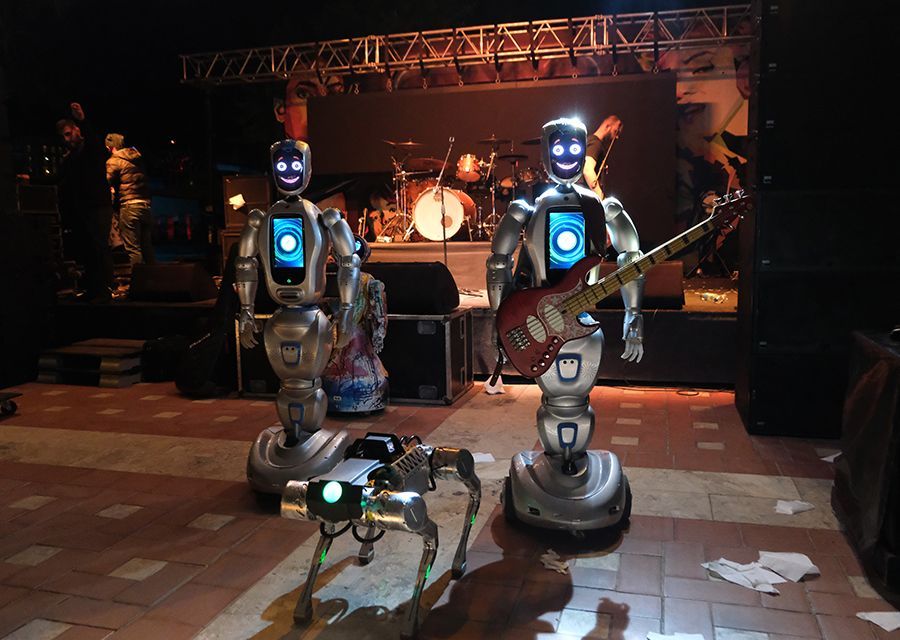AKINROBOTICS ROBOTS AT AKINSOFT 19TH BONUS AWARD CEREMONY