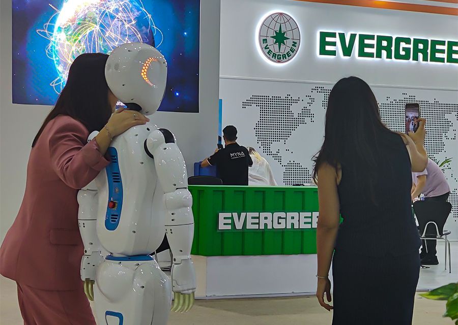 MINI ADA ADA7 AND SERVICE ROBOT AT IZMIR LOGISTICS STORAGE AND TECHNOLOGIES FAIR